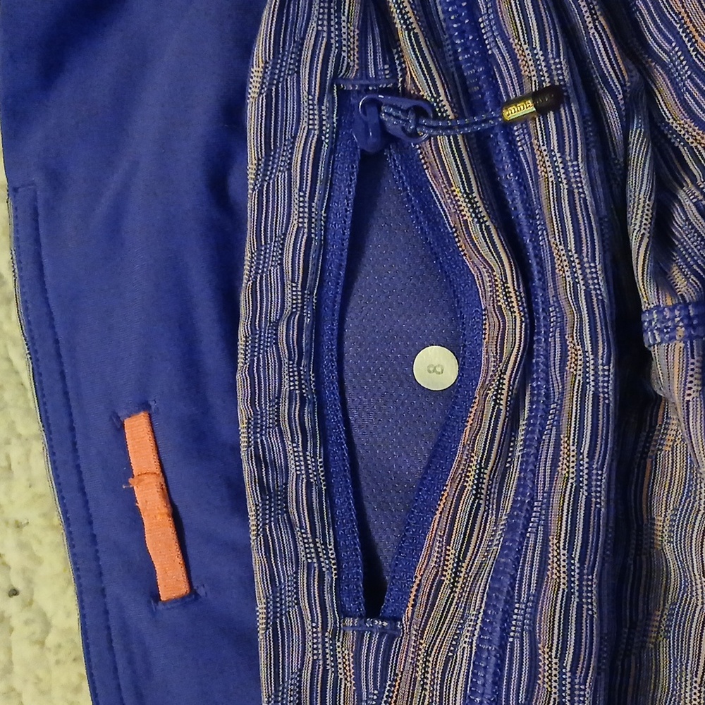 Women's Purple & Blue Striped Lululemon Leggings 8 - Picture 5 of 5